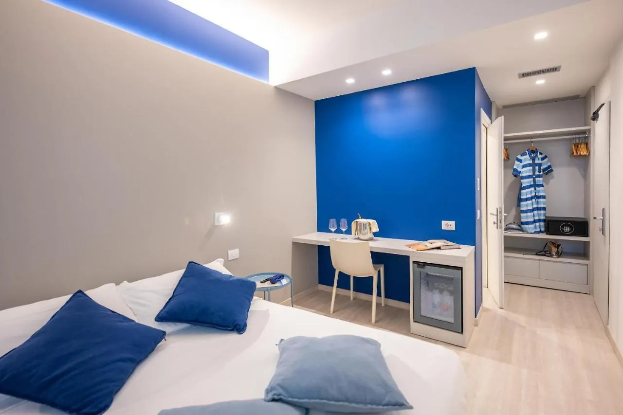 Amarina Hotel Марина-ди-Пьетрасанта