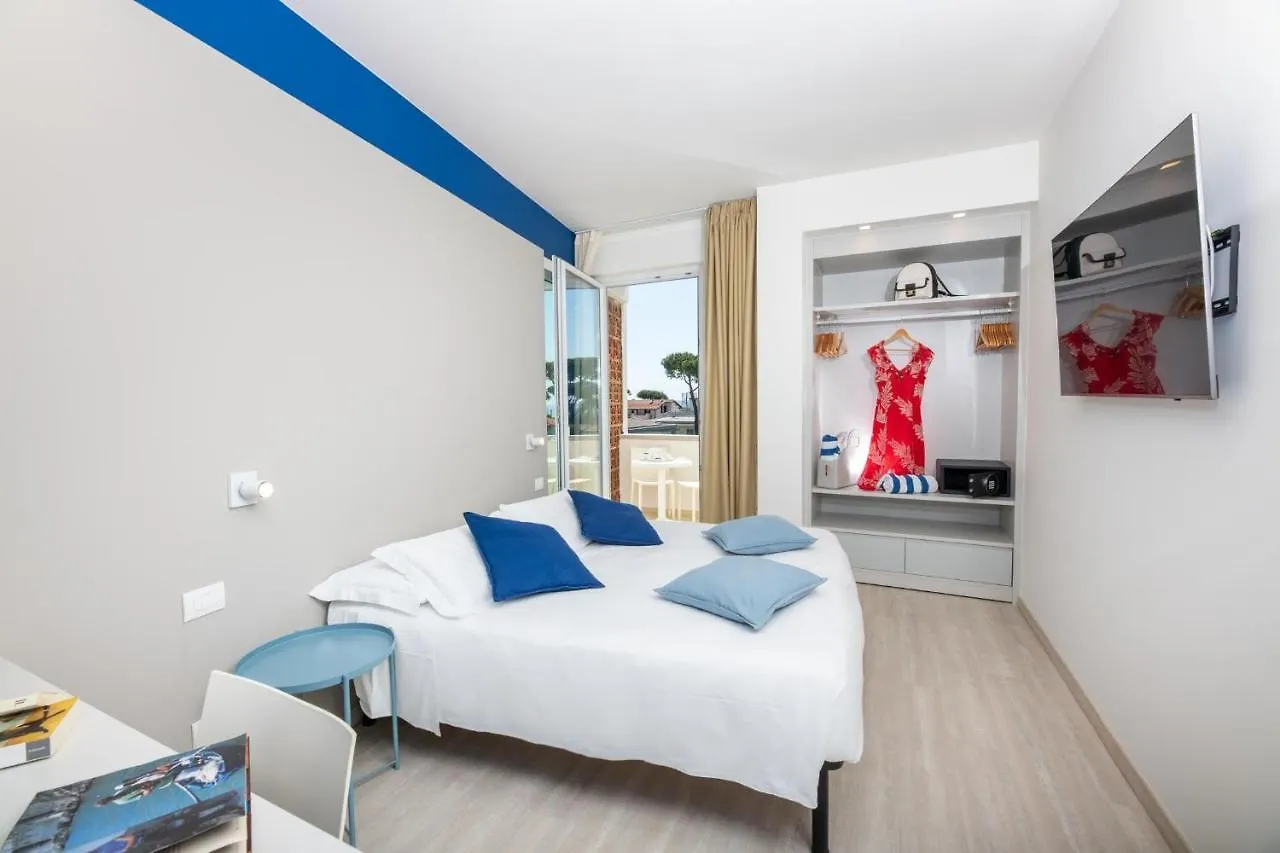 Amarina Hotel Марина-ди-Пьетрасанта