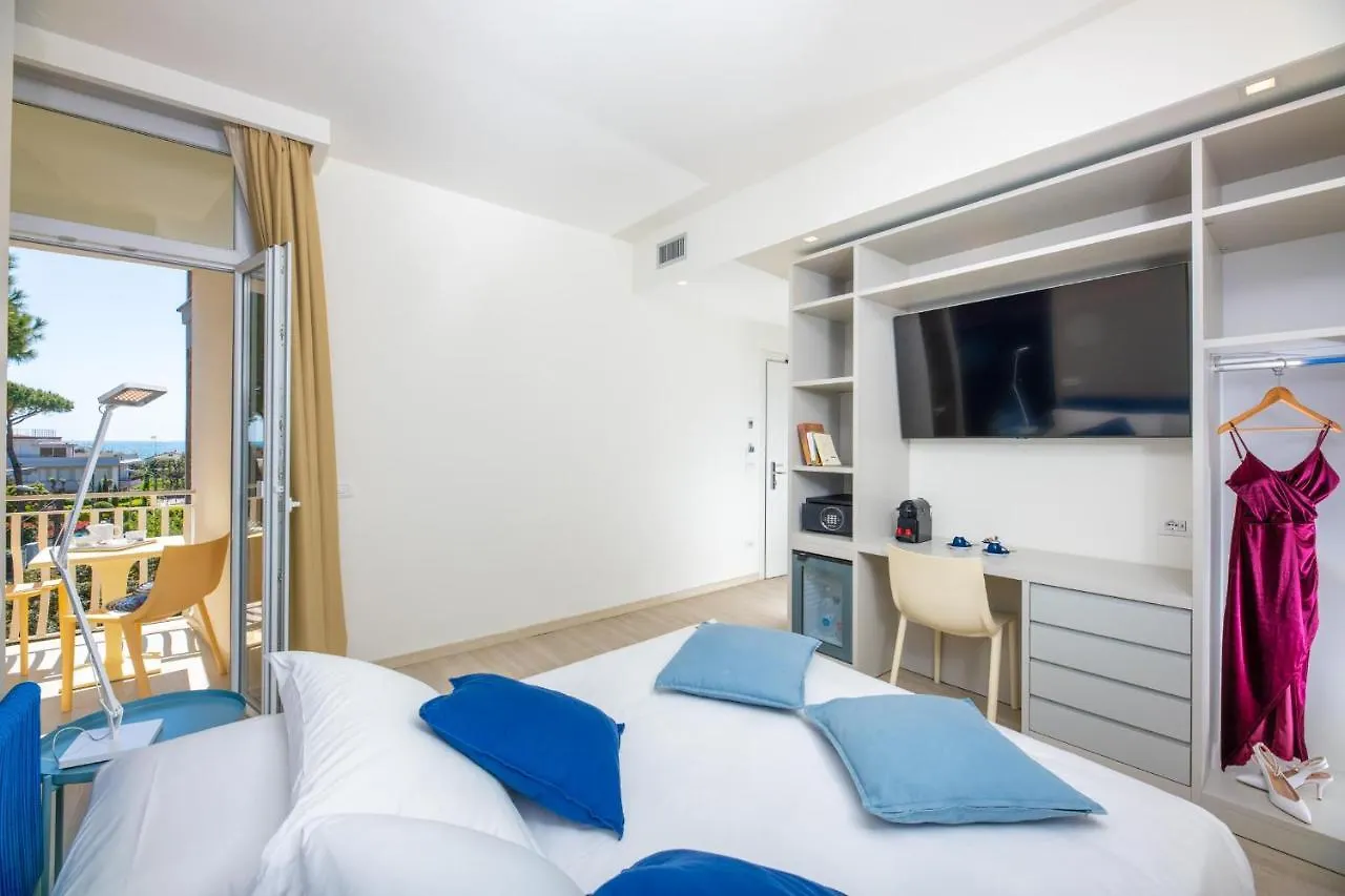 Amarina Hotel Marina di Pietrasanta 3*,